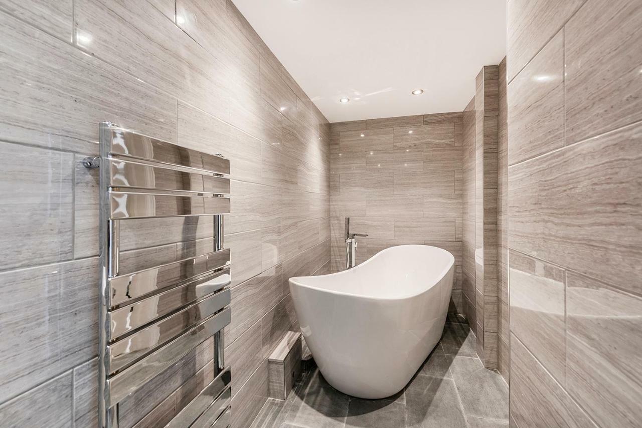 Stylish 2 Bedroom Flat In Knightsbridge ลอนดอน ภายนอก รูปภาพ