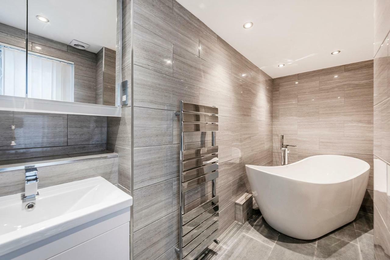 Stylish 2 Bedroom Flat In Knightsbridge ลอนดอน ภายนอก รูปภาพ